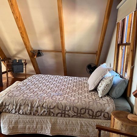 Tree Hut Cottage Masterton Exterior photo