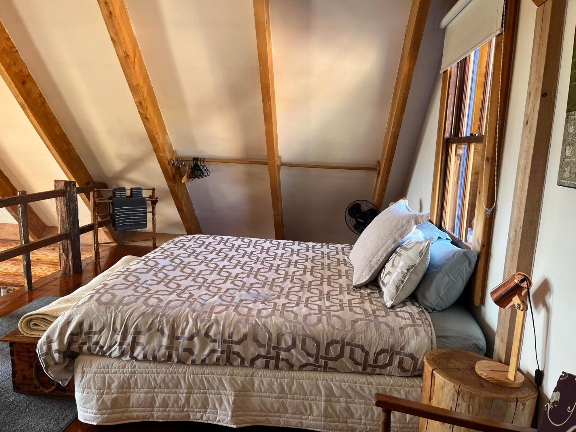 Tree Hut Cottage Masterton Exterior photo